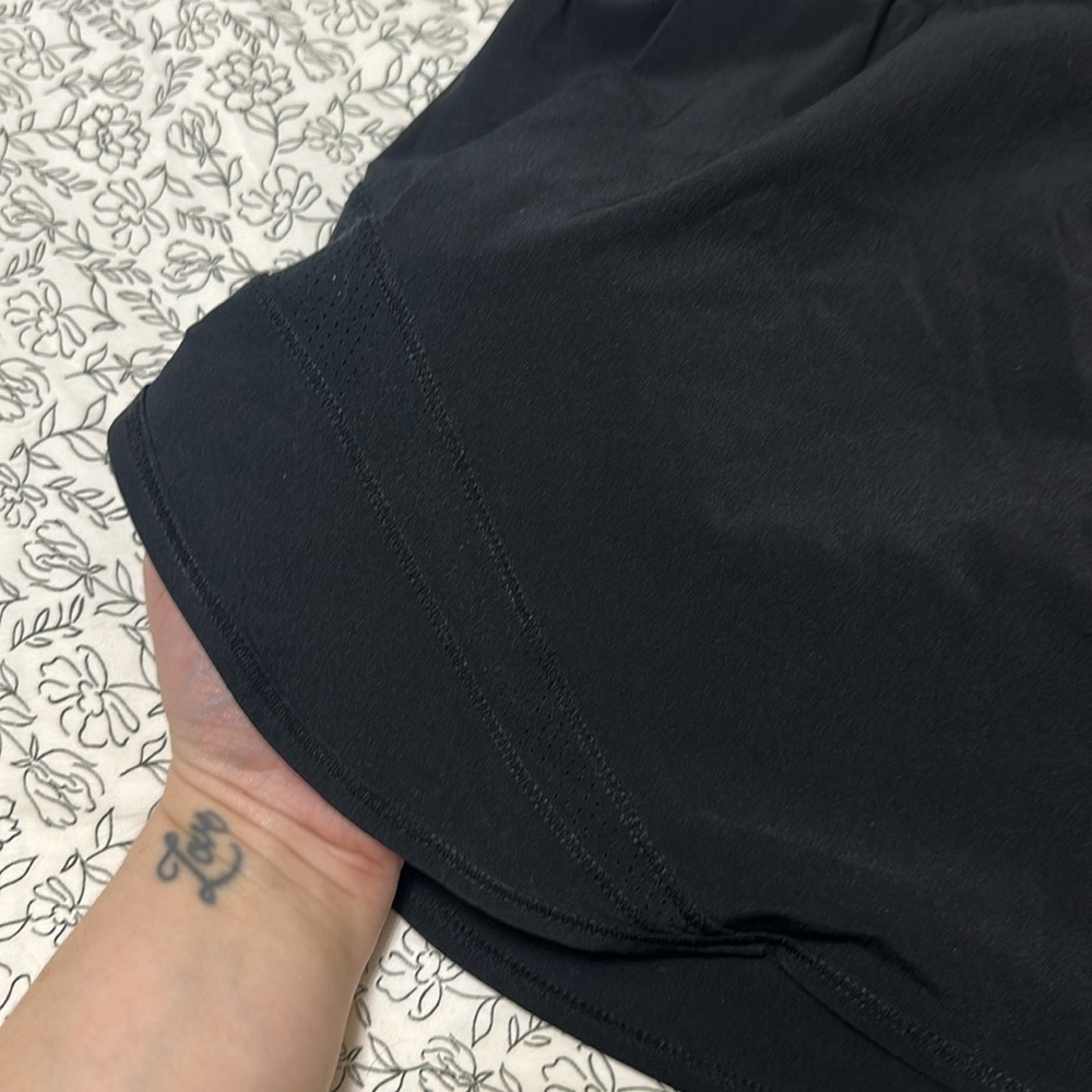 EUC Sweaty Betty XL Black Athletic Shorts - Picture 2 of 6